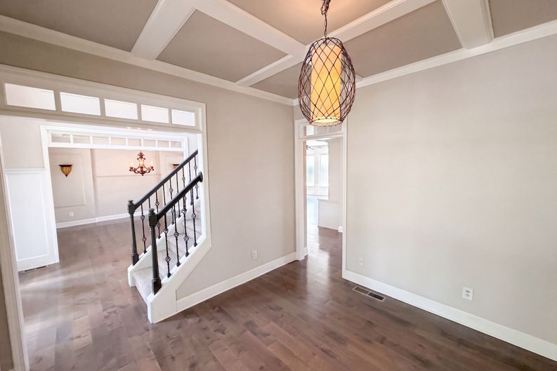 Photo 8 of 74 of 7047 Tree House Way, Flowery Branch, GA