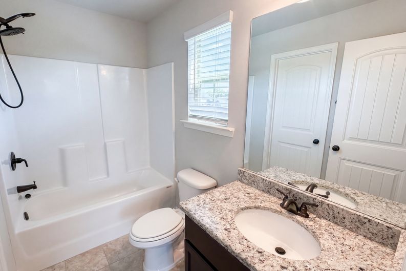 Photo 22 of 47 of 2144 Airline Rd, McDonough, GA