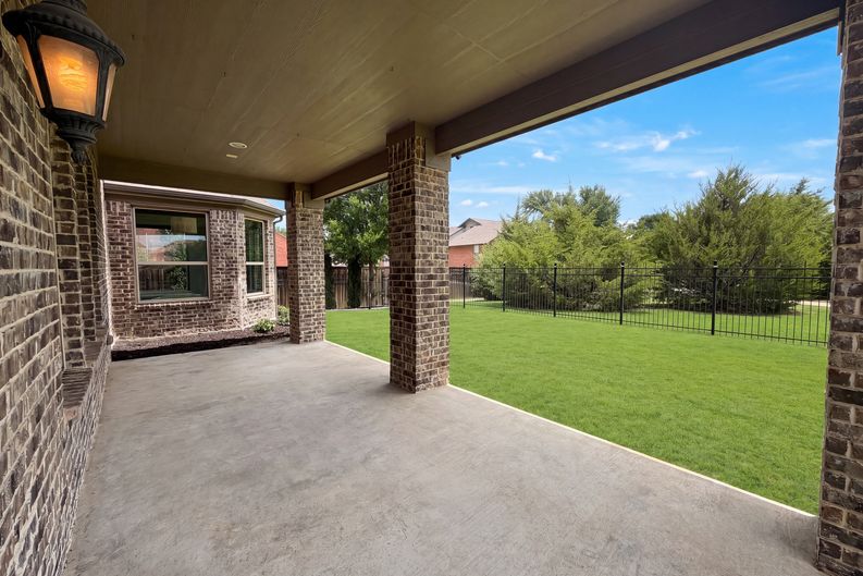 Photo 38 of 42 of 7221 Durand Dr, Irving, TX