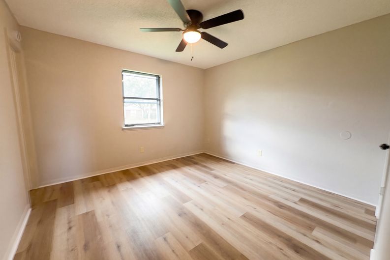 Photo 12 of 17 of 908 Hackberry St, Copperas Cove, TX
