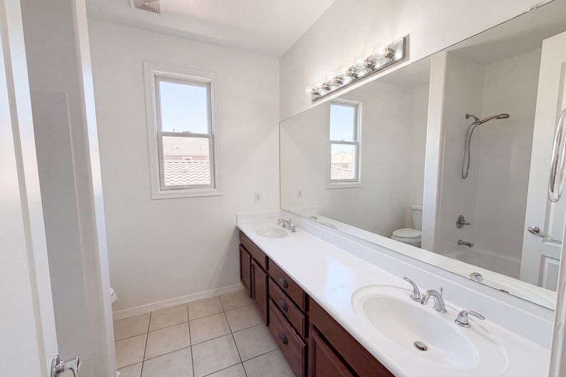 Photo 33 of 46 of 4118 W Saint Anne Ave, Phoenix, AZ