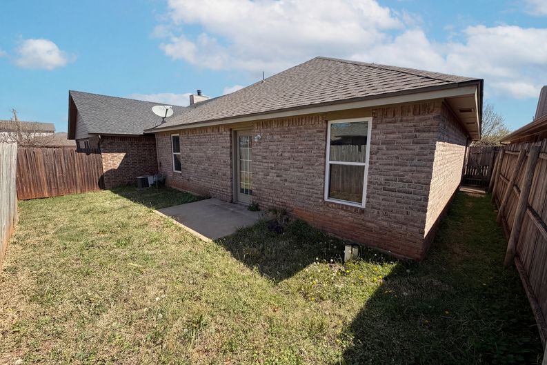 Photo 16 of 17 of 12917 Meadows Dr, Oklahoma City, OK