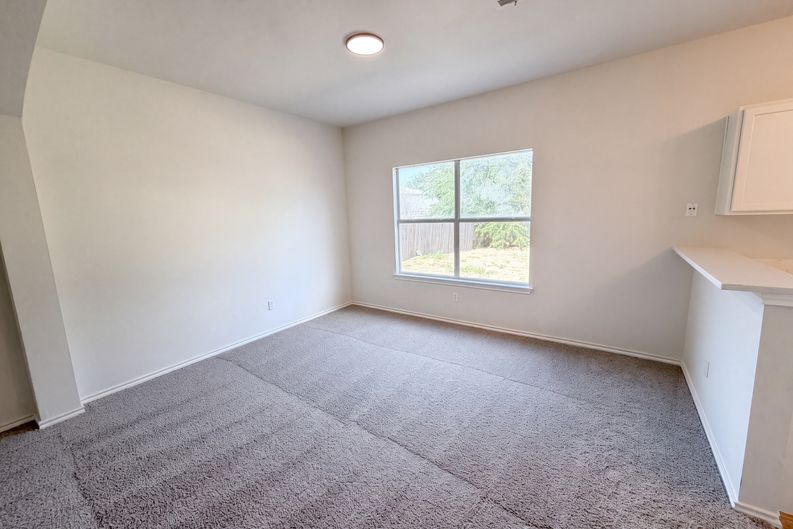 Photo 13 of 20 of 710 Encanto Dr, Leander, TX