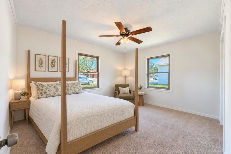 Photo 4 of 11 of 304 Helen St, Cleveland, TX