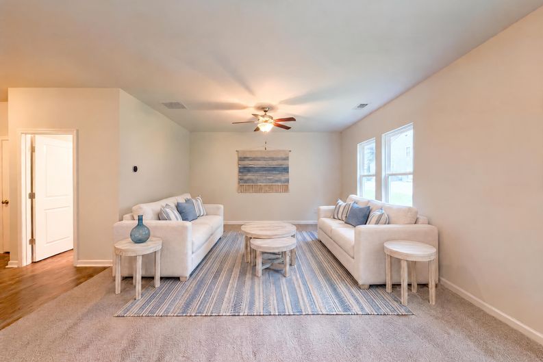 Photo 8 of 27 of 8618 Blair Ct, Douglasville, GA