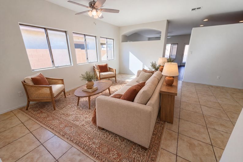 Photo 12 of 41 of 25852 W Lynne Ln, Buckeye, AZ