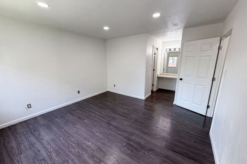 Photo 13 of 28 of 11835 Lincoln St, Northglenn, CO
