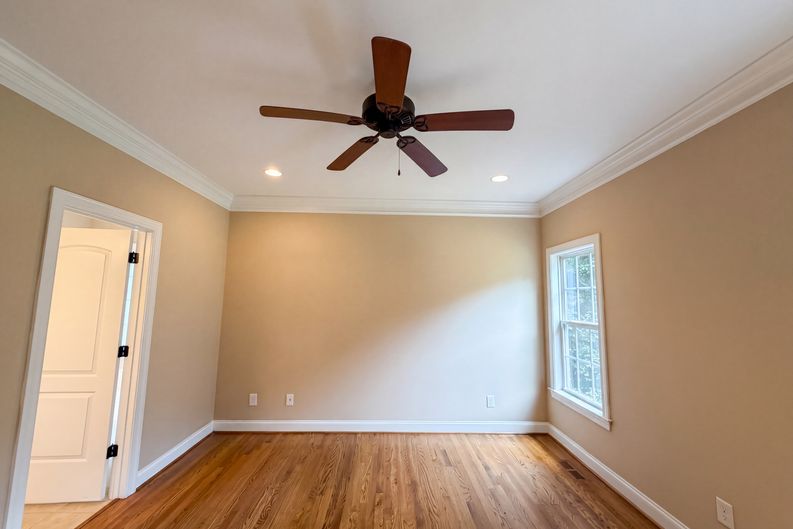 Photo 4 of 25 of 5474 Alamo Dr, Winston Salem, NC