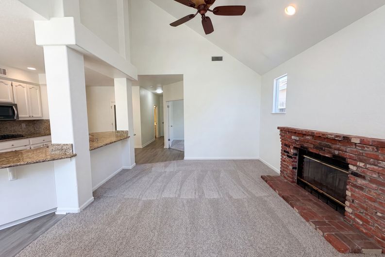 Photo 12 of 31 of 4711 Wildflower Ln, Rocklin, CA