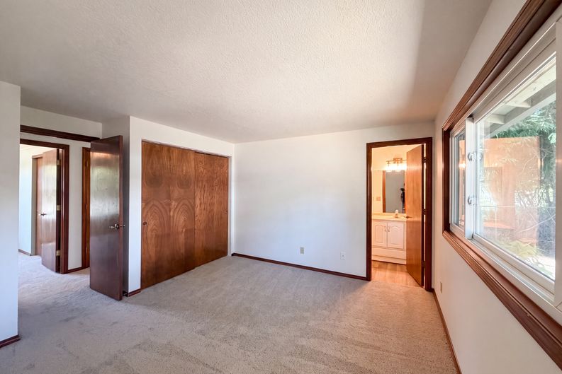 Photo 14 of 23 of 12685 SW Percheron Ln, Beaverton, OR