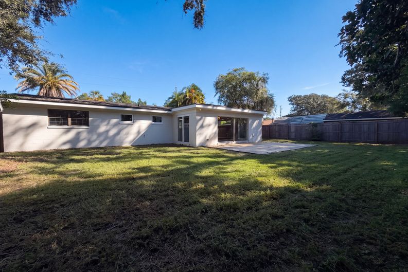 Photo 21 of 22 of 4040 Sierra Madre Dr S, Jacksonville, FL