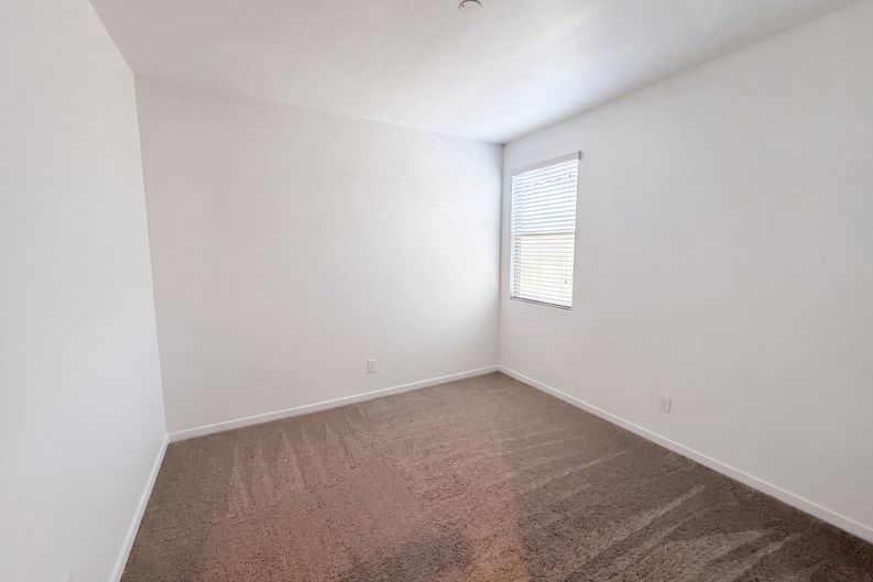 Photo 15 of 29 of 4127 S 97th Dr, Tolleson, AZ