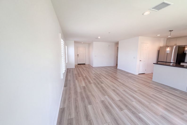Photo 8 of 21 of 11550 Halter St, Victorville, CA