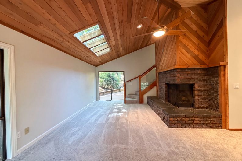 Photo 23 of 47 of 815 Wild Oak Dr, Santa Rosa, CA