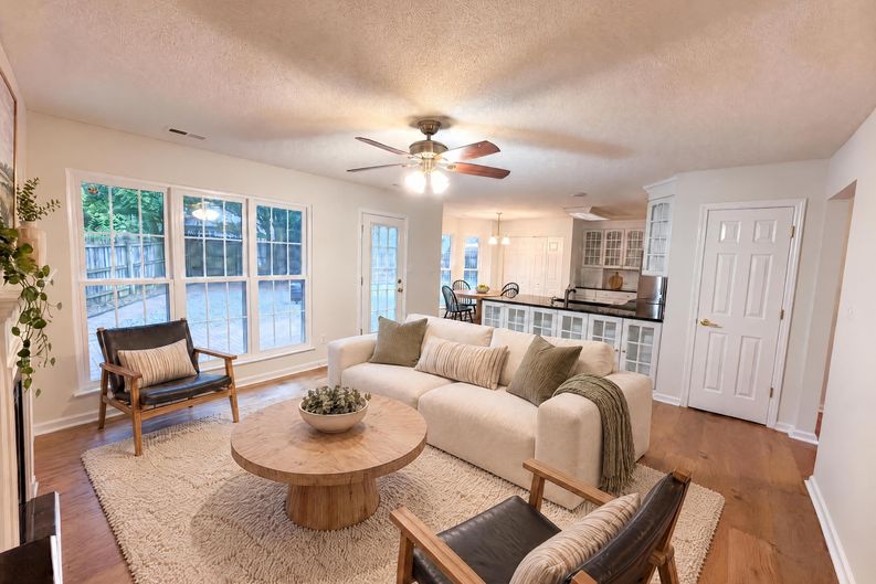 Photo 7 of 35 of 3737 Winterberry Ct NW, Concord, NC