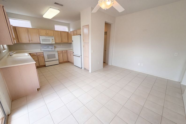 Photo 8 of 42 of 15339 W Via Montoya, Sun City West, AZ