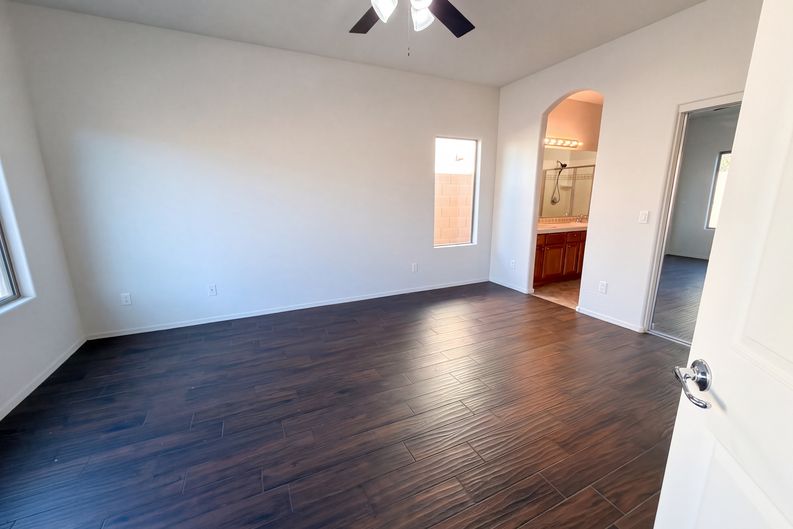 Photo 4 of 41 of 25852 W Lynne Ln, Buckeye, AZ