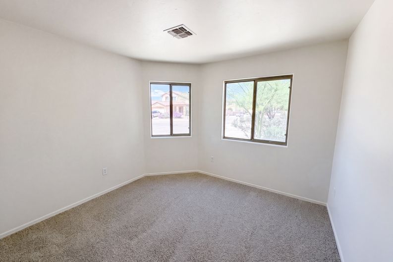 Photo 14 of 17 of 7184 S Oakbank Dr, Tucson, AZ