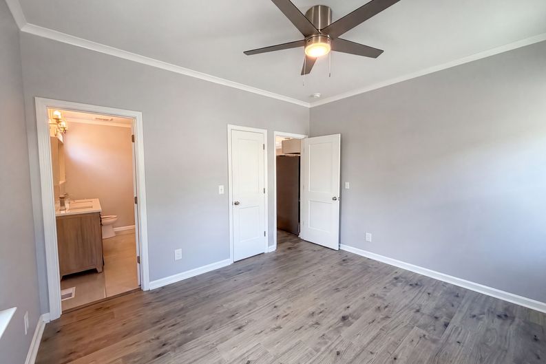 Photo 4 of 16 of 1501 S Roxboro St, Durham, NC