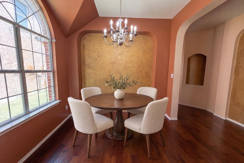 Photo 7 of 20 of 1213 Whitecreek Dr, Glenn Heights, TX