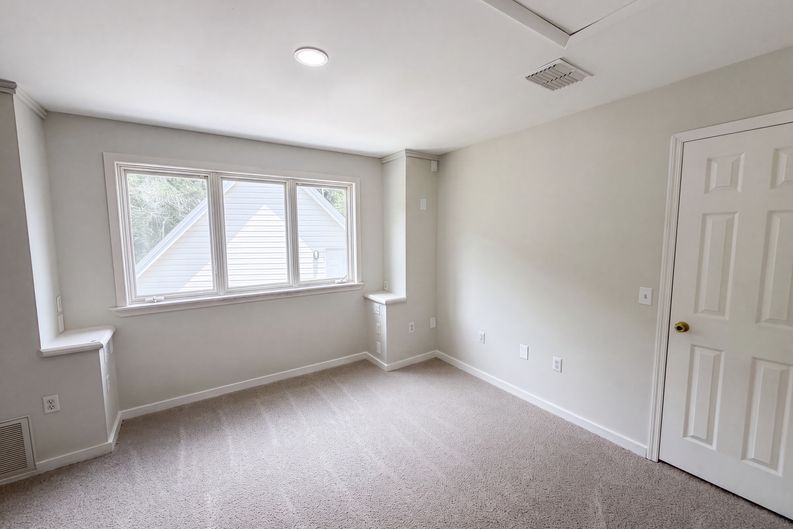 Photo 11 of 32 of 9701 Black Bear Ct, New Port Richey, FL