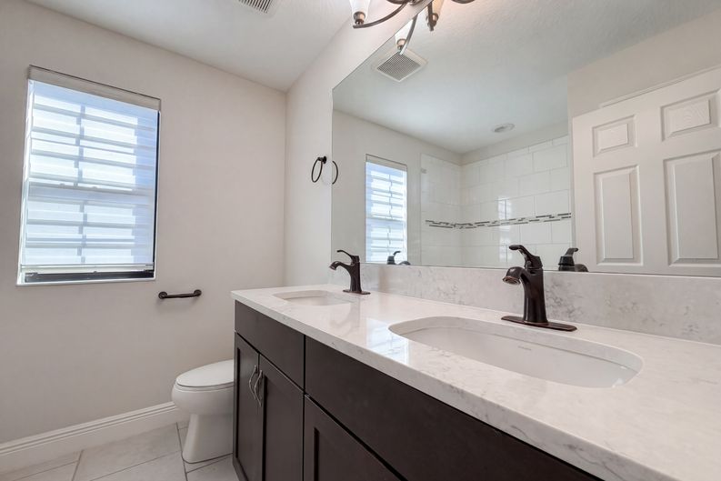 Photo 26 of 33 of 12643 Horseshoe Bend Dr, Lithia, FL