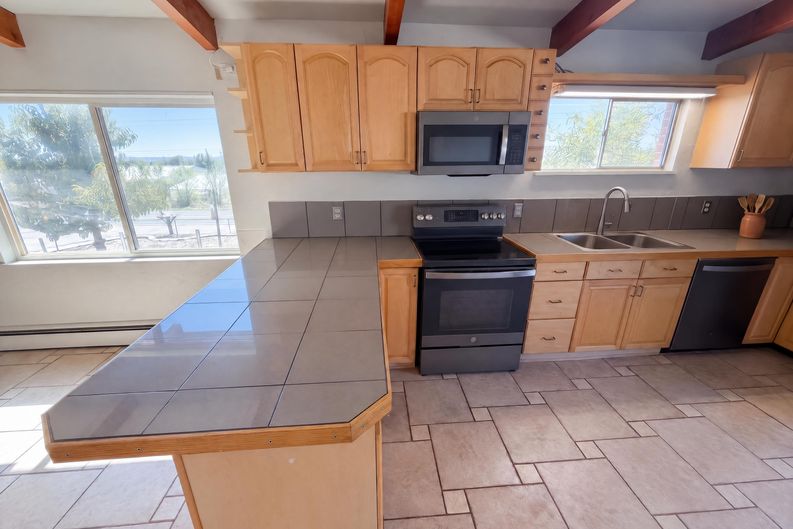 Photo 14 of 63 of 7811 W 62nd Ave, Arvada, CO