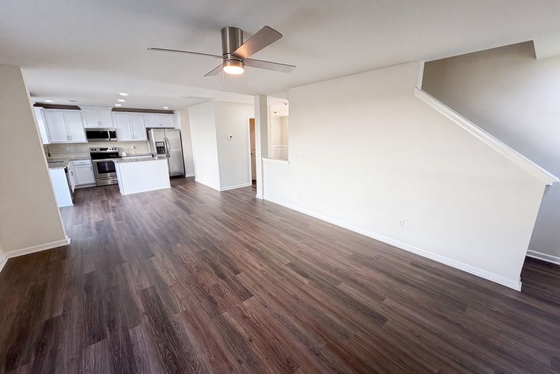 Photo 10 of 26 of 9833 Wardley Dr, Charlotte, NC