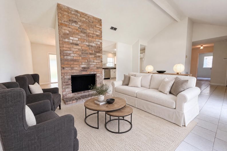 Photo 3 of 19 of 21403 Park Bishop Dr, Katy, TX
