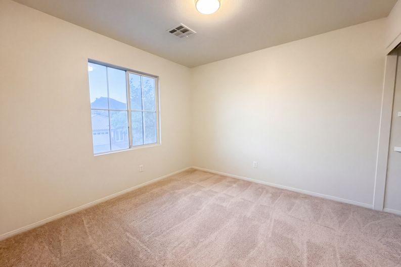 Photo 15 of 25 of 1008 Windhook St, Las Vegas, NV