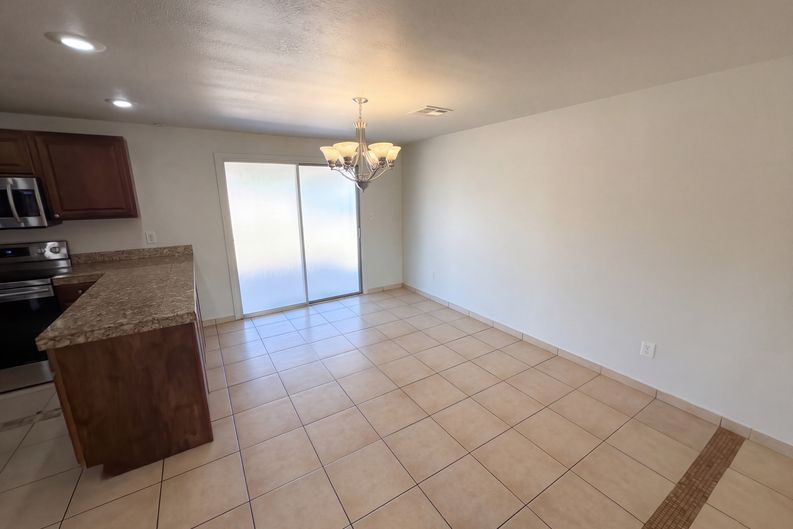 Photo 9 of 32 of 6208 W Alvarado Rd, Phoenix, AZ