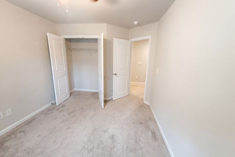 Photo 38 of 67 of 2878 Oak Springs Dr, Statham, GA