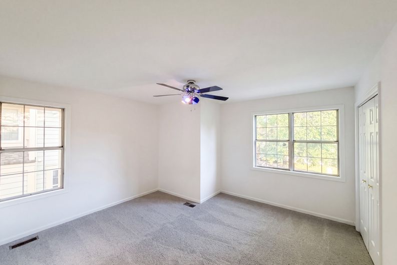 Photo 12 of 27 of 8509 Ivoryton Way, Montgomery Village, MD