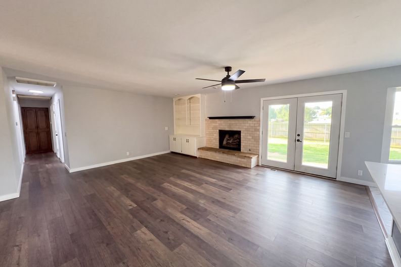 Photo 3 of 21 of 1123 E Willham Dr, Stillwater, OK
