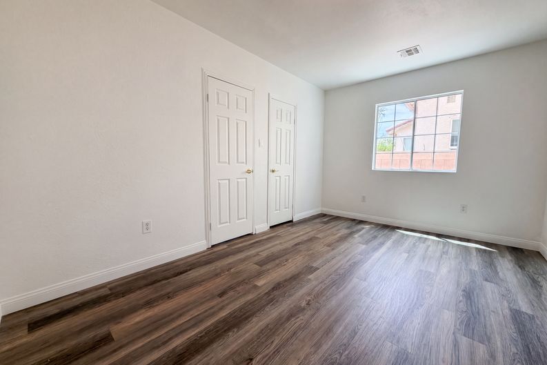 Photo 13 of 32 of 5338 Lindsay Heights St, Las Vegas, NV
