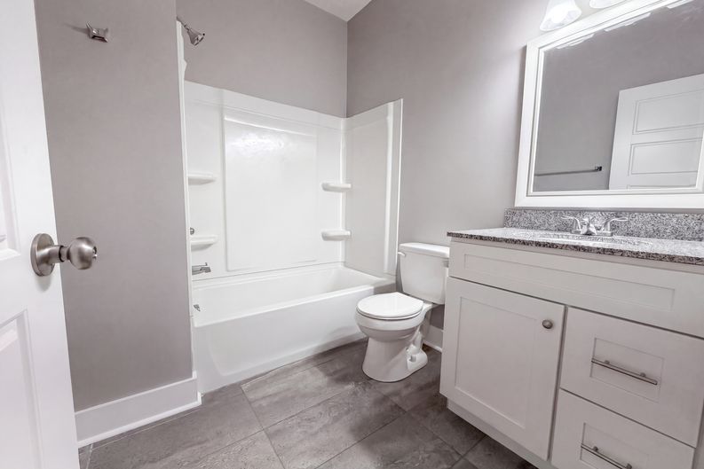 Photo 11 of 19 of 227A Hillcrest Dr, Madison, TN