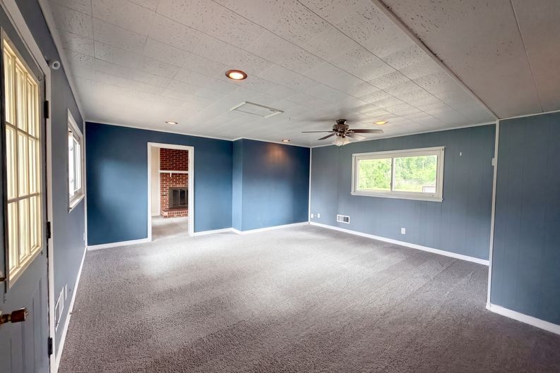 Photo 7 of 21 of 1607 N 17th St, Belleville, IL