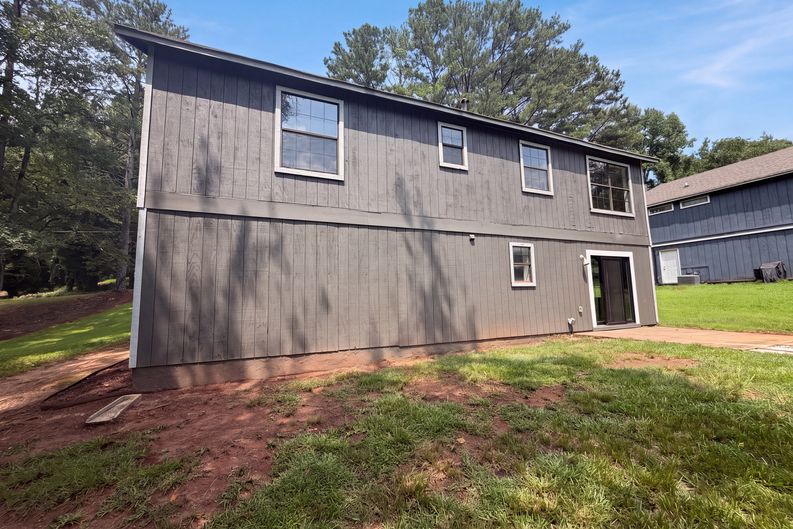 Photo 6 of 21 of 165 Splitwood Ln, Fairburn, GA