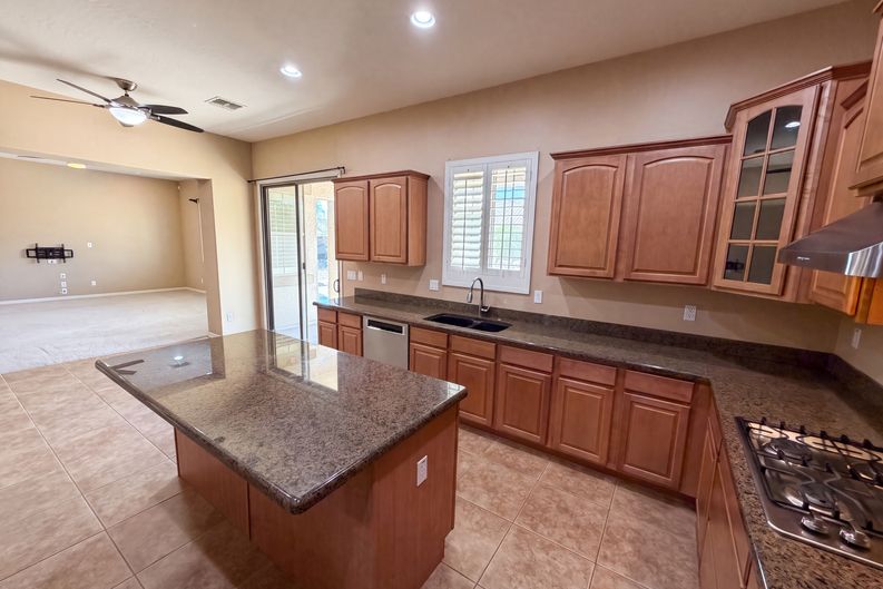 Photo 7 of 33 of 3080 E Powell Way, Gilbert, AZ