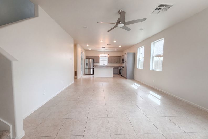 Photo 3 of 18 of 1823 W 22nd Ave, Apache Junction, AZ