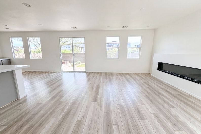 Photo 3 of 46 of 1561 Redolence Ave, North Las Vegas, NV