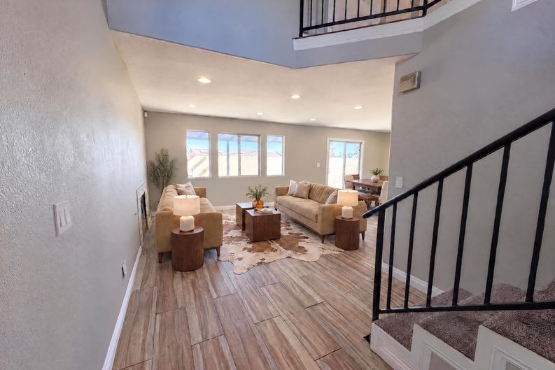 Photo 6 of 21 of 16960 Sorrento Ln, Victorville, CA