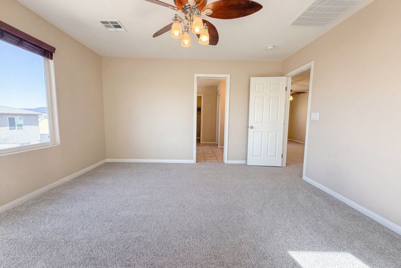 Photo 4 of 23 of 6472 Haypress Ct, Las Vegas, NV