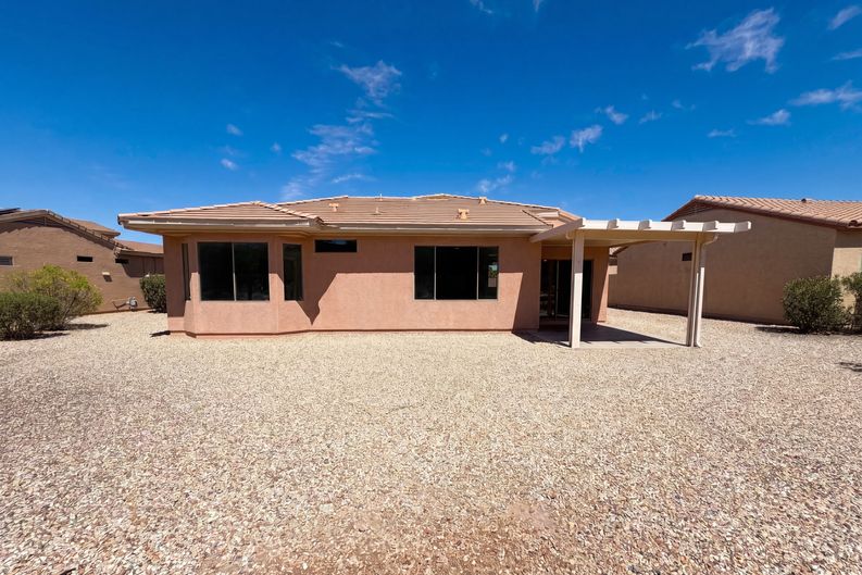 Photo 5 of 26 of 20863 N Sequoia Crest Dr, Surprise, AZ