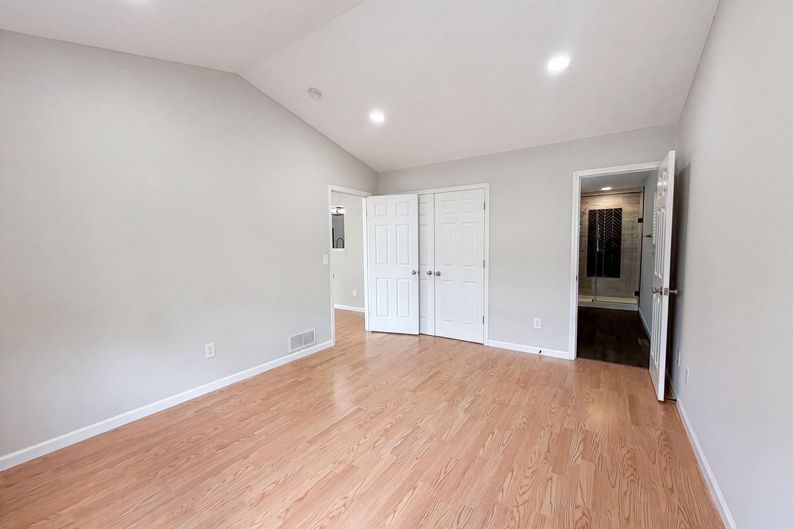 Photo 14 of 28 of 195 Brackbill Ct, Pickerington, OH