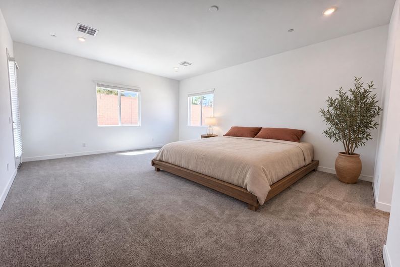 Photo 4 of 25 of 8219 Gusty Brook St, Las Vegas, NV