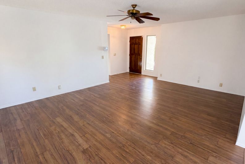 Photo 3 of 26 of 9207 W Kerry Ln, Peoria, AZ
