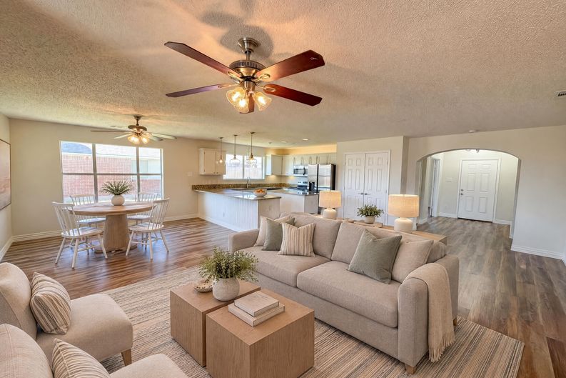 Photo 10 of 30 of 1711 Kennedy Dr, Wylie, TX