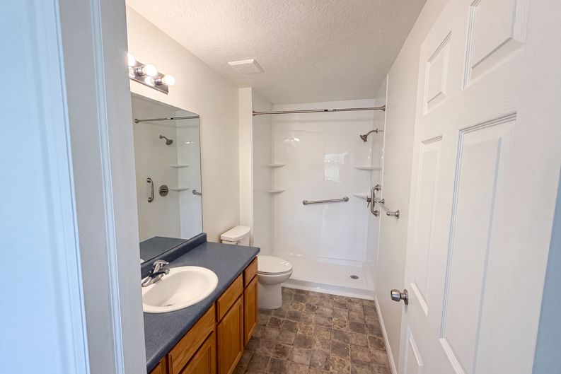 Photo 9 of 20 of 6943 W Bamburgh Way, West Valley City, UT