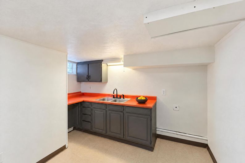 Photo 15 of 21 of 2606 Grovewood Ave, Cleveland, OH